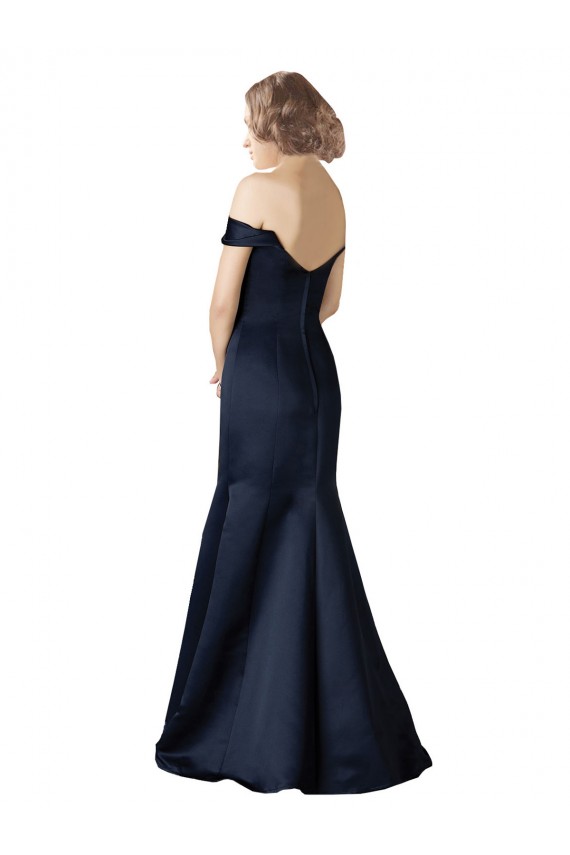 Mejores Azul marina oscuro Sirena Hombros Descubiertos Cuello en V Satén Largo Vestidos de dama de honor / Vestidos de fiesta