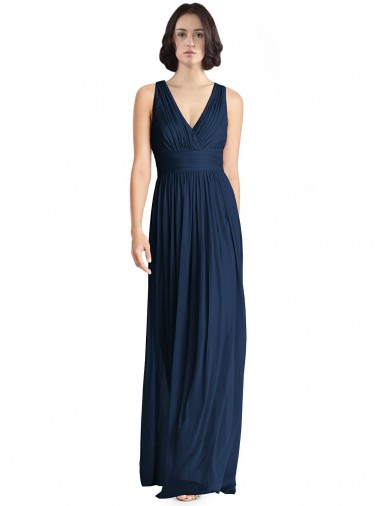 Mejores Azul marina oscuro línea A Cuello en V Gasa Largo Vestidos de dama de honor