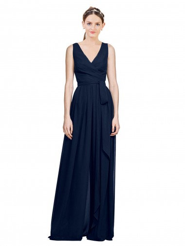 Mejores Azul marina oscuro línea A Cuello en V Gasa Largo Vestidos de dama de honor