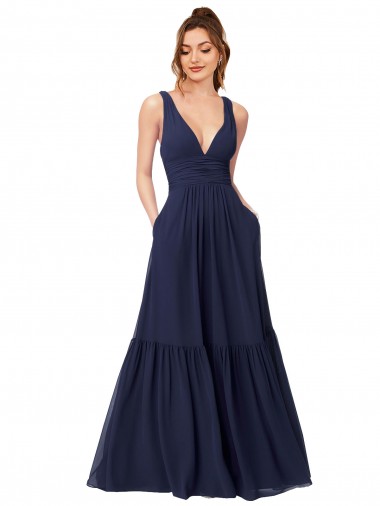 Mejores Azul marina oscuro línea A Cuello en V Gasa Largo Vestidos de dama de honor