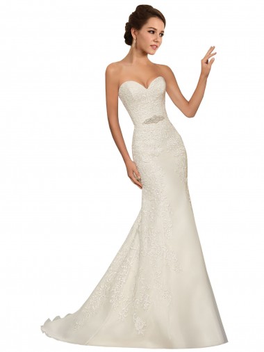 Mejores Blanco Cubierta Cuello de Corazón Cola capilla Tul Encaje Vestidos de novia